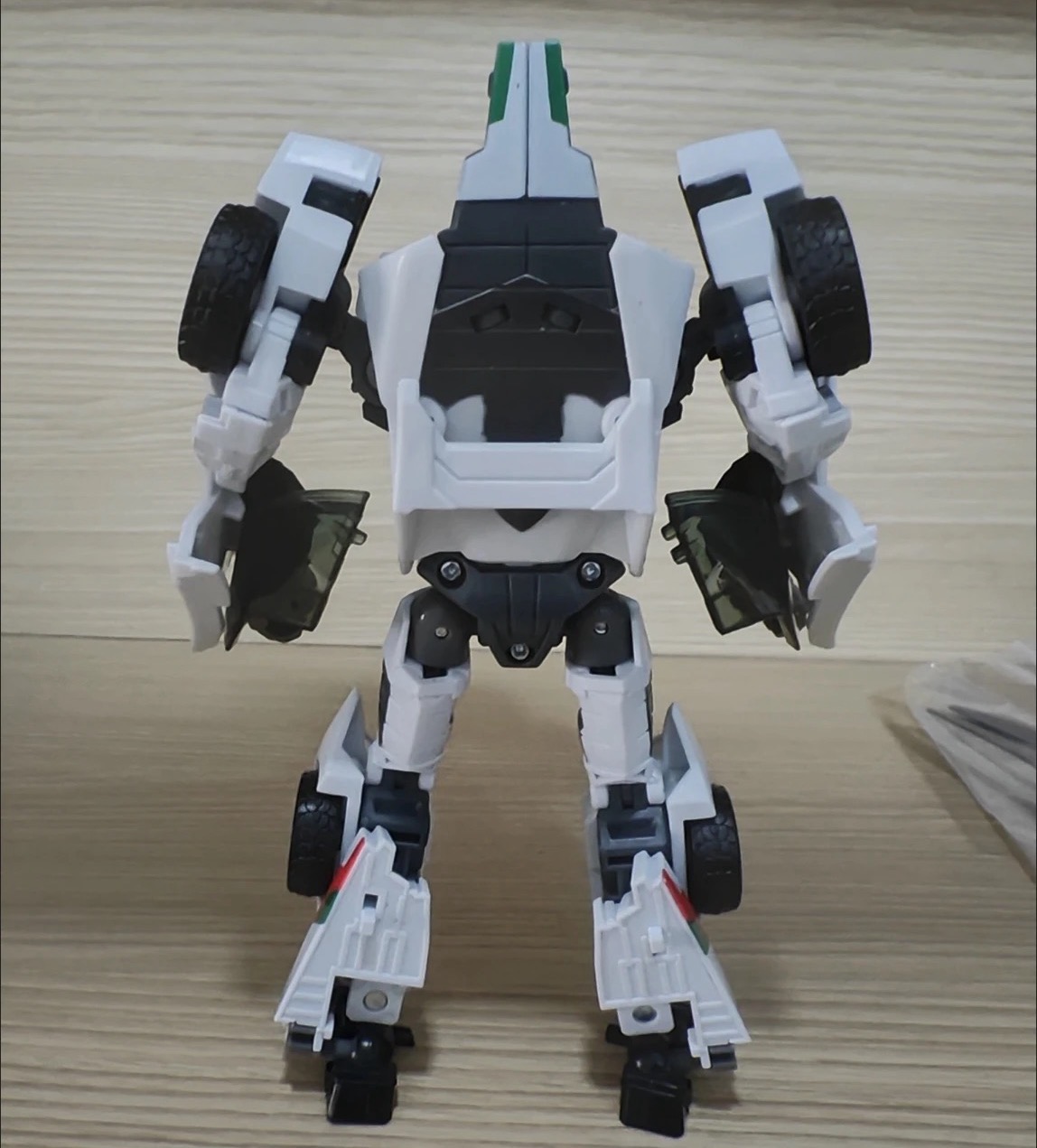 APC Transformation Toys IDW Wh - Model Kit Robot ulasan dan harga